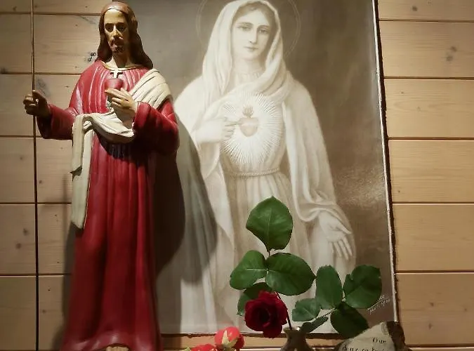 Bernadette' Cosy Flat - 3 Minutes Walk Main Door To Sanctuary Entrance- Old Town - Bernadette De Soubirous's Neighborhood - Chapel For Prayer On Site לורדה