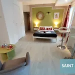 Bernadette' Cosy Flat - 3 Minutes Walk Main Door To Sanctuary Entrance- Old Town - Bernadette De Soubirous's Neighborhood - Chapel For Prayer On Site Hotell